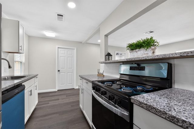 3438 Bacon Street, Houston, TX 77021