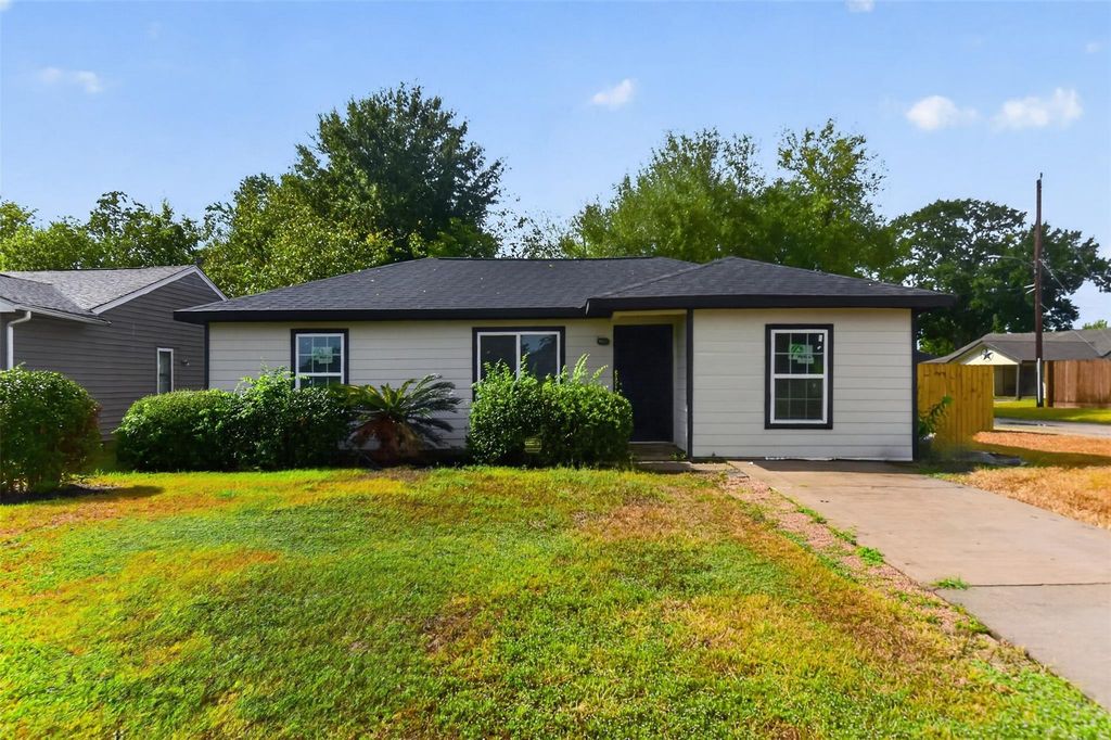 3438 Bacon Street, Houston, TX 77021