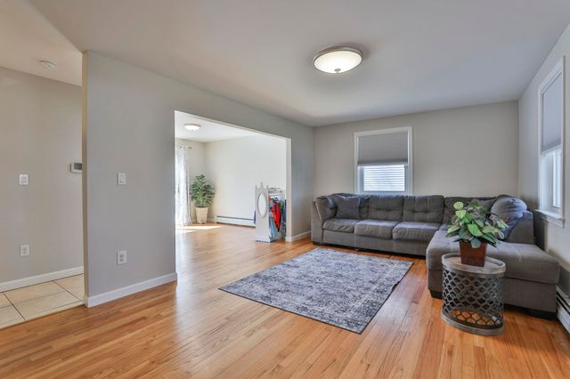 445 Blevens Drive, Manchester, NH 03104