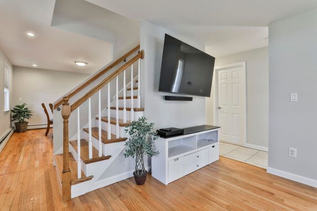 445 Blevens Drive, Manchester, NH 03104