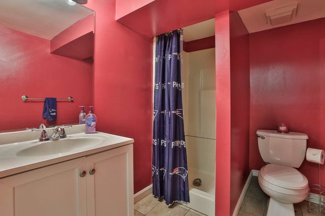 445 Blevens Drive, Manchester, NH 03104