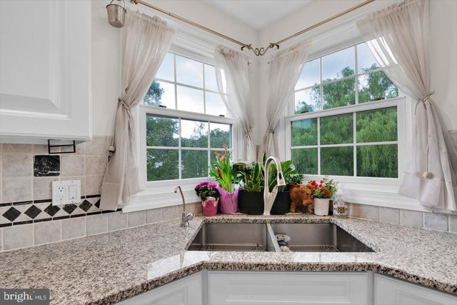 3 JILLIAN WAY, Mount Laurel, NJ 08054