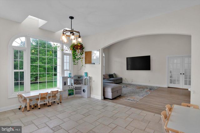 3 JILLIAN WAY, Mount Laurel, NJ 08054
