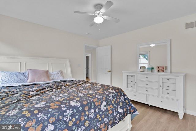 3 JILLIAN WAY, Mount Laurel, NJ 08054