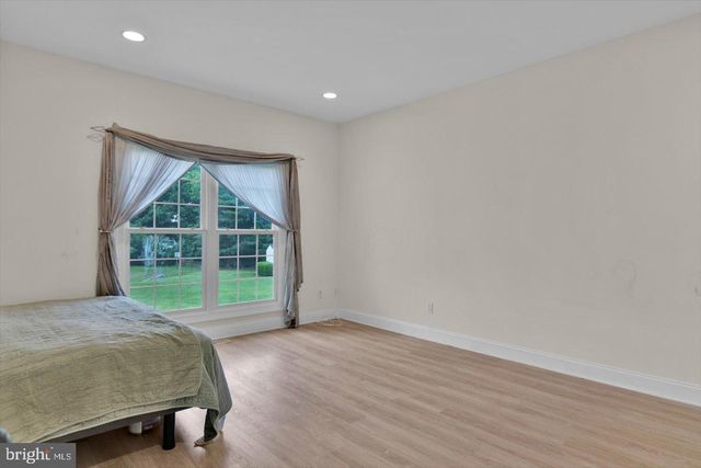 3 JILLIAN WAY, Mount Laurel, NJ 08054