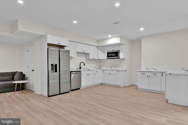 3 JILLIAN WAY, Mount Laurel, NJ 08054