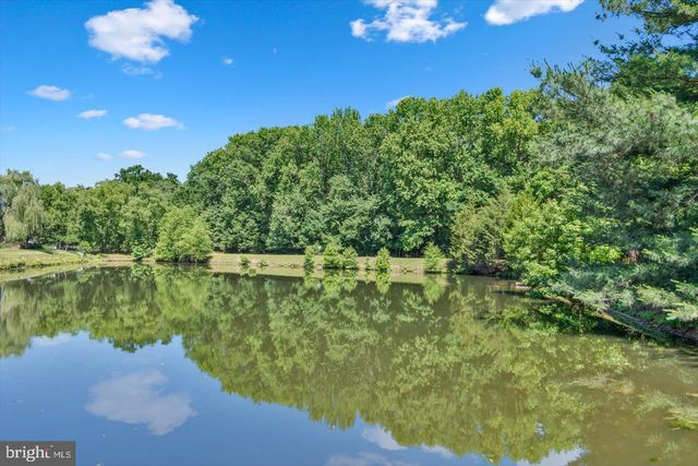 3 JILLIAN WAY, Mount Laurel, NJ 08054