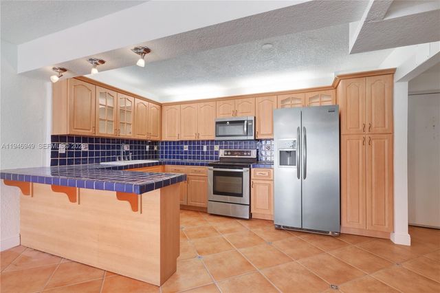 6801 Indian Creek Dr 602, Miami Beach, FL 33141