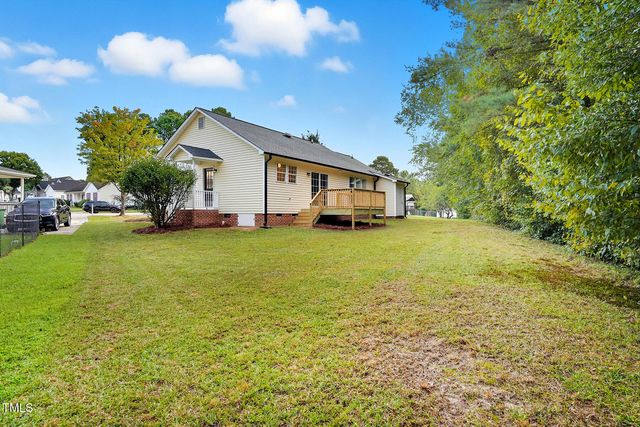 5520 Oregon Landing Place, Raleigh, NC 27610