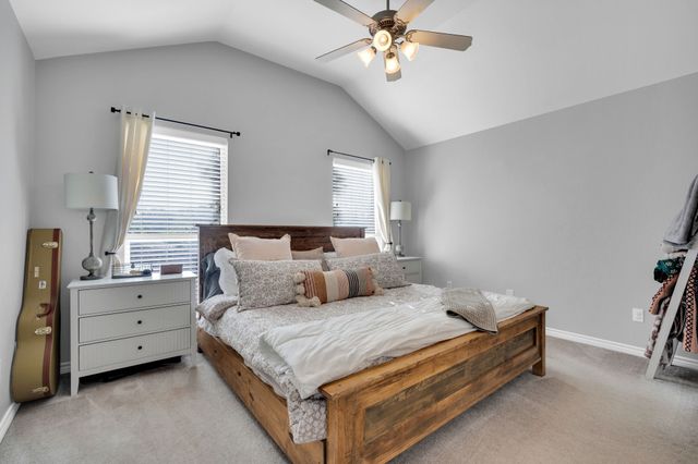 702 Green Acres Lane, Midlothian, TX 76065