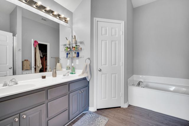 702 Green Acres Lane, Midlothian, TX 76065