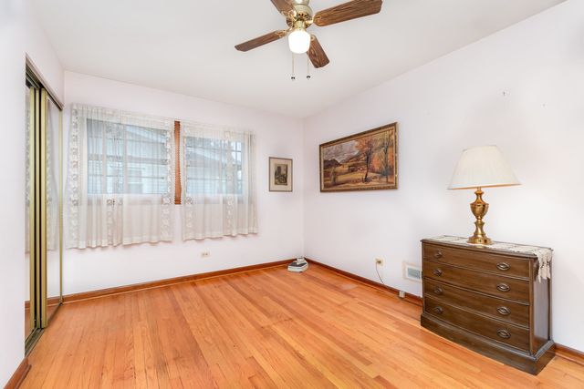 59 Indianwood Drive, Thornton, IL 60476