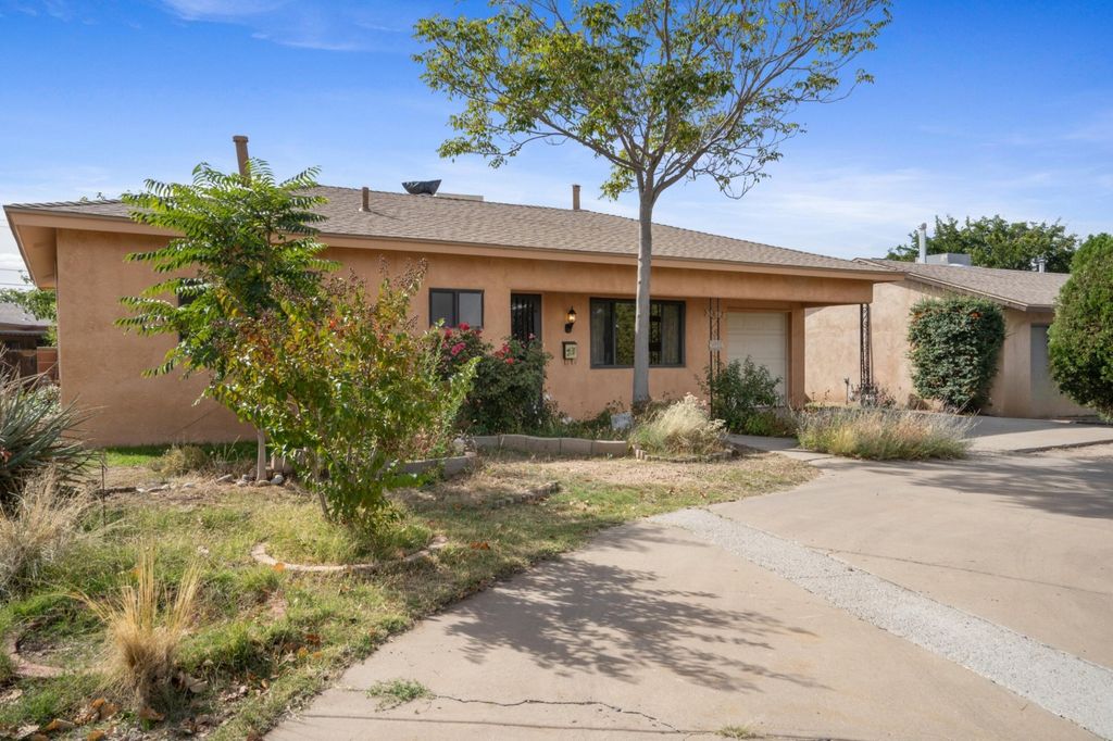 3812 Comanche Road NE, Albuquerque, NM 87110