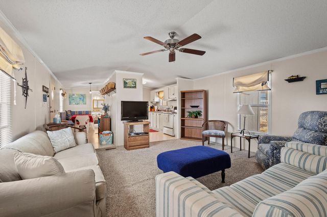 28 Air Force Drive, Pottsboro, TX 75076