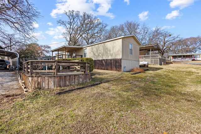 28 Air Force Drive, Pottsboro, TX 75076