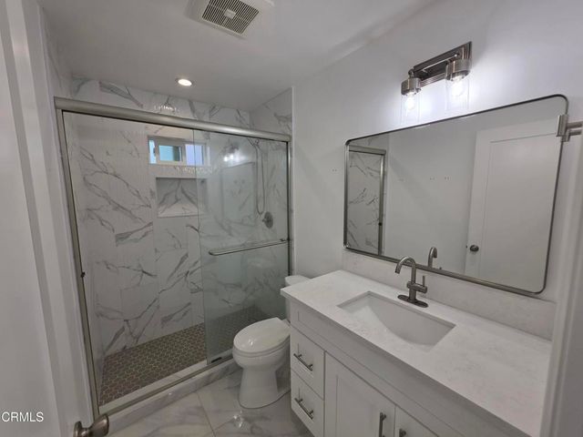 10926 Woodward Avenue, Sunland, CA 91040