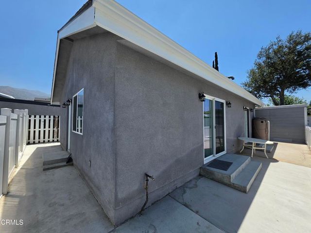 10926 Woodward Avenue, Sunland, CA 91040