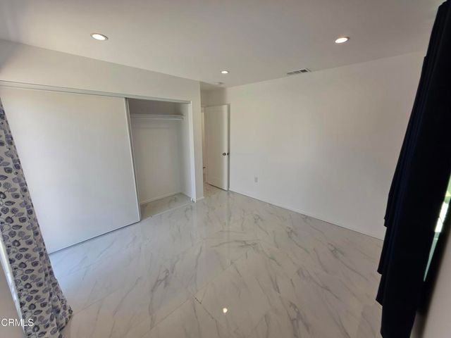 10926 Woodward Avenue, Sunland, CA 91040
