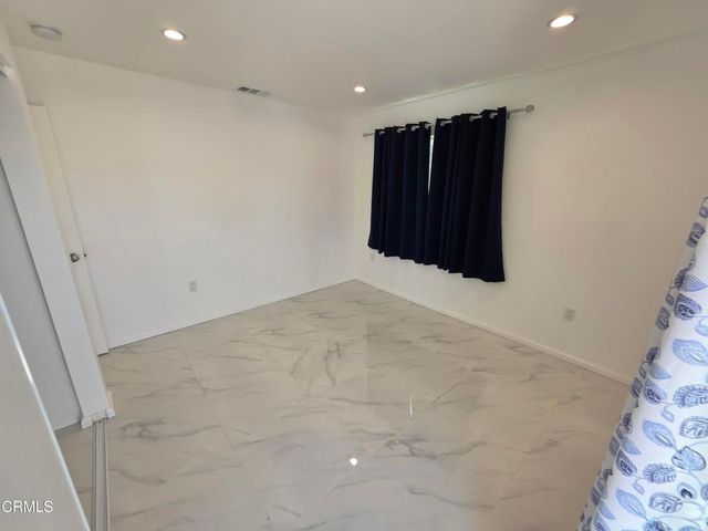 10926 Woodward Avenue, Sunland, CA 91040