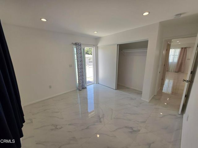 10926 Woodward Avenue, Sunland, CA 91040