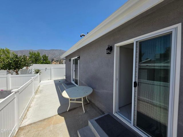 10926 Woodward Avenue, Sunland, CA 91040