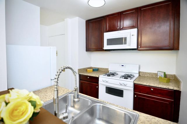 1621 Hotel Circle S E304, San Diego, CA 92108