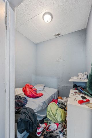 8420 S Burley Avenue, Chicago, IL 60617
