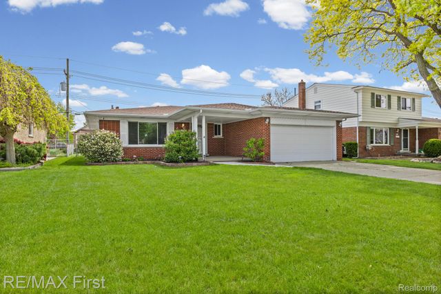34356 Greentrees Road, Sterling Heights, MI 48312