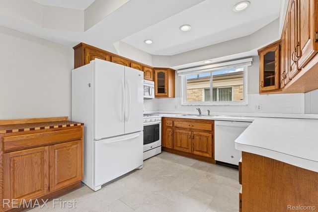 34356 Greentrees Road, Sterling Heights, MI 48312