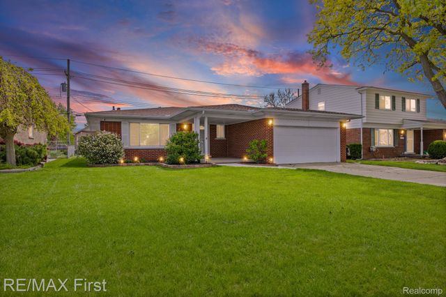 34356 Greentrees Road, Sterling Heights, MI 48312
