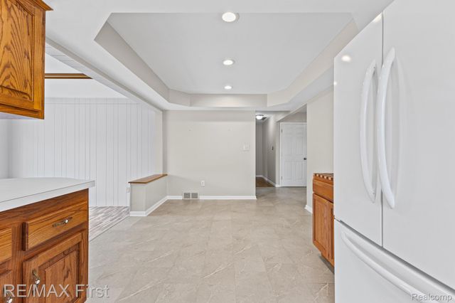 34356 Greentrees Road, Sterling Heights, MI 48312