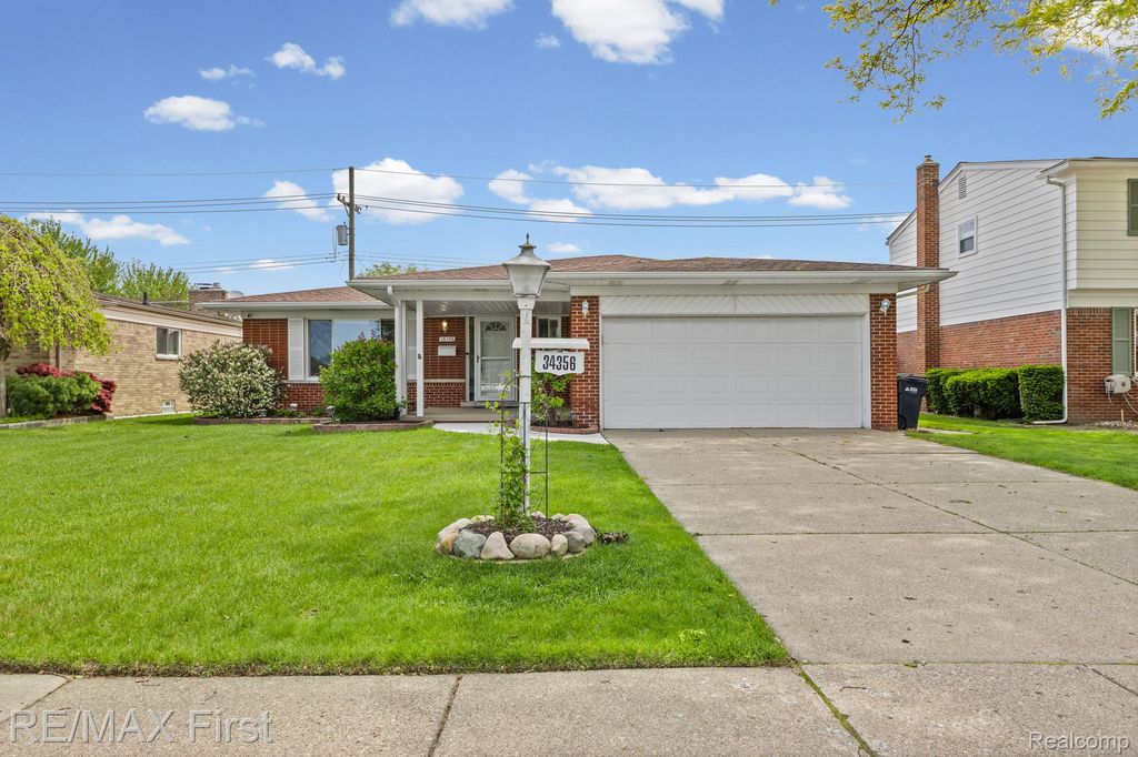 34356 Greentrees Road, Sterling Heights, MI 48312