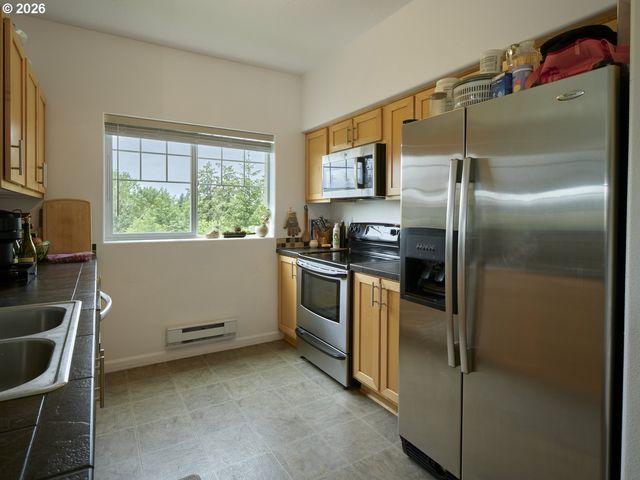 11735 Nw WINTER PARK Ter 402, Portland, OR 97229