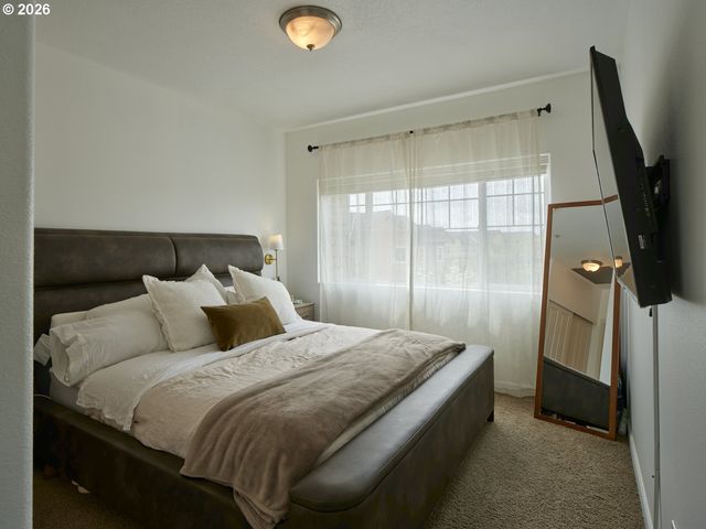 11735 Nw WINTER PARK Ter 402, Portland, OR 97229
