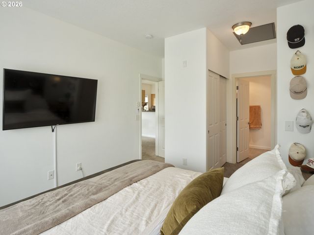 11735 Nw WINTER PARK Ter 402, Portland, OR 97229