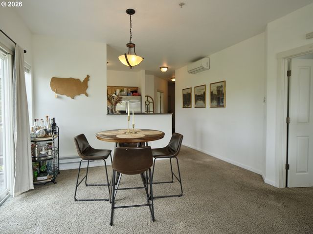 11735 Nw WINTER PARK Ter 402, Portland, OR 97229