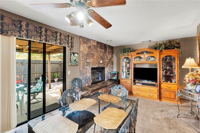 19031 Shoshonee, Apple Valley, CA 92307