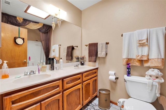19031 Shoshonee, Apple Valley, CA 92307