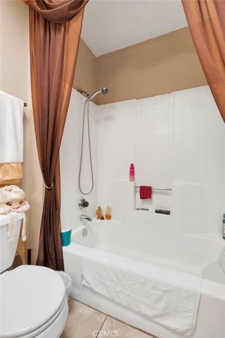 19031 Shoshonee, Apple Valley, CA 92307