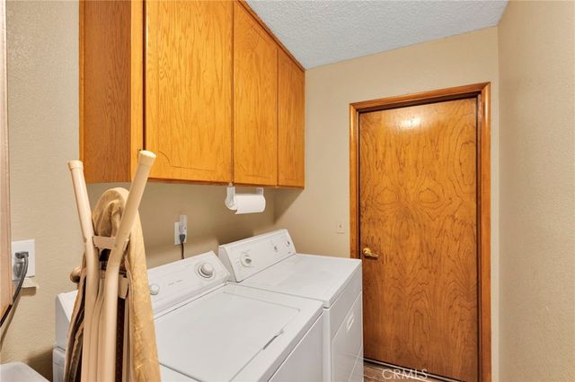 19031 Shoshonee, Apple Valley, CA 92307