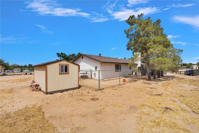19031 Shoshonee, Apple Valley, CA 92307