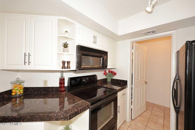 5104 N 32ND Street 323, Phoenix, AZ 85018