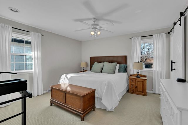 6916 E Stonegate St, Wichita, KS 67206