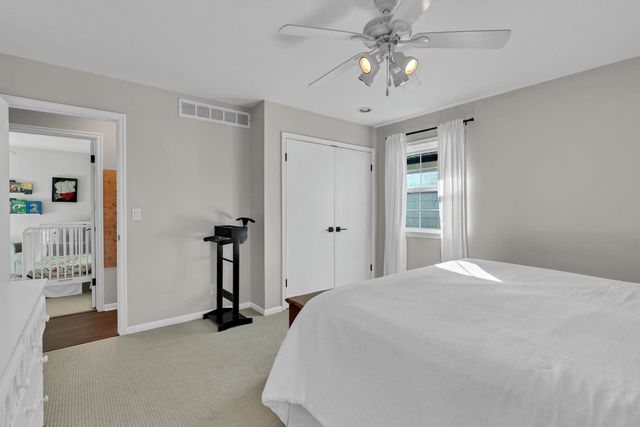 6916 E Stonegate St, Wichita, KS 67206