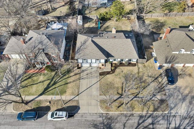 6916 E Stonegate St, Wichita, KS 67206