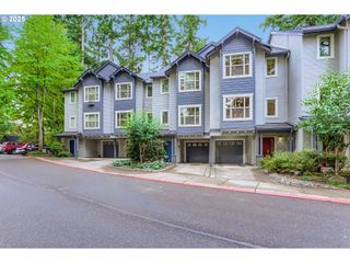 2071 Ne 50TH Way, Hillsboro, OR 97124