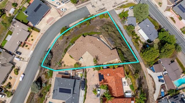 275 HiHill Way, El Cajon, CA 92020