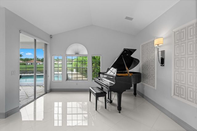 2467 Muir Circle, Wellington, FL 33414