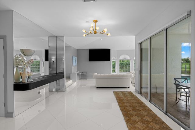 2467 Muir Circle, Wellington, FL 33414