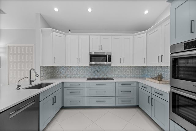 2467 Muir Circle, Wellington, FL 33414